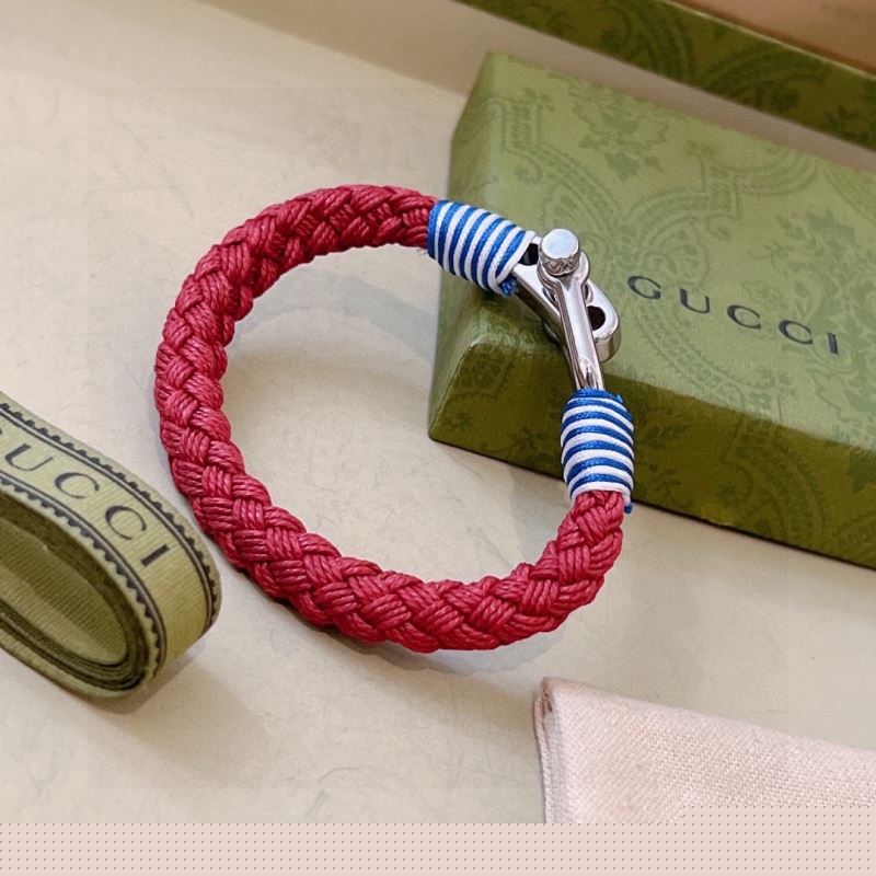G*u*i bracelets